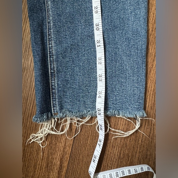 KUT from the Kloth Rachel Mom Jeans Size 6 Distressed Raw Hem - Picture 8 of 14